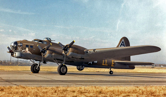 Illustration for article titled This Date in Aviation History: April 12 - April 14